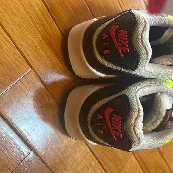 New! Nike Air Max 90 multi color shoe - Picture 4 of 5